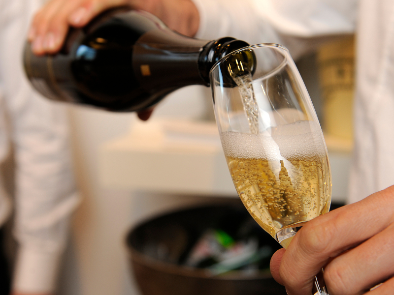 JABOLČNA PENINA ZA PRAZNIČNE TRENUTKE